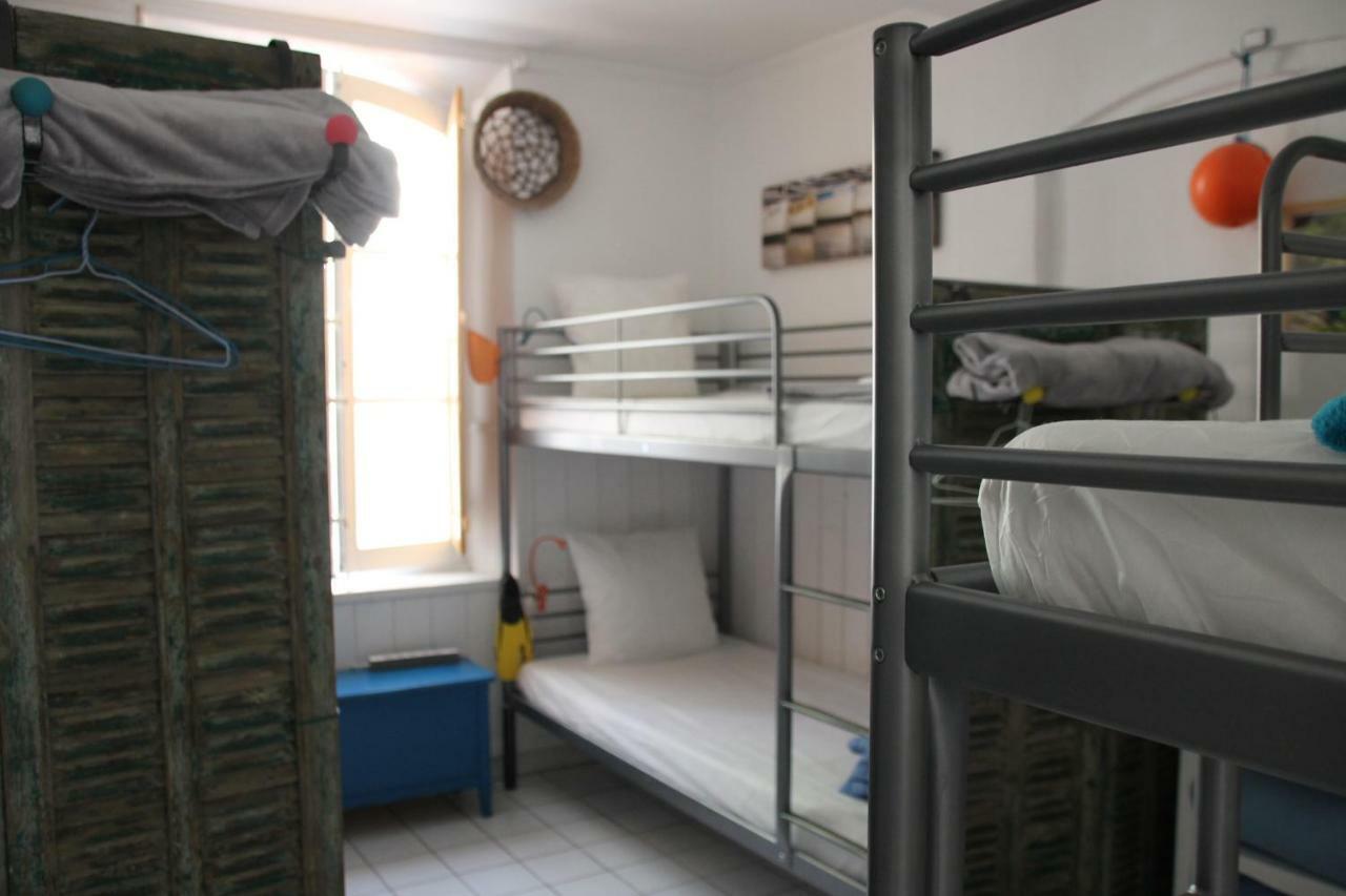 Au Petit Chez Soi Hostel Cassis Luaran gambar