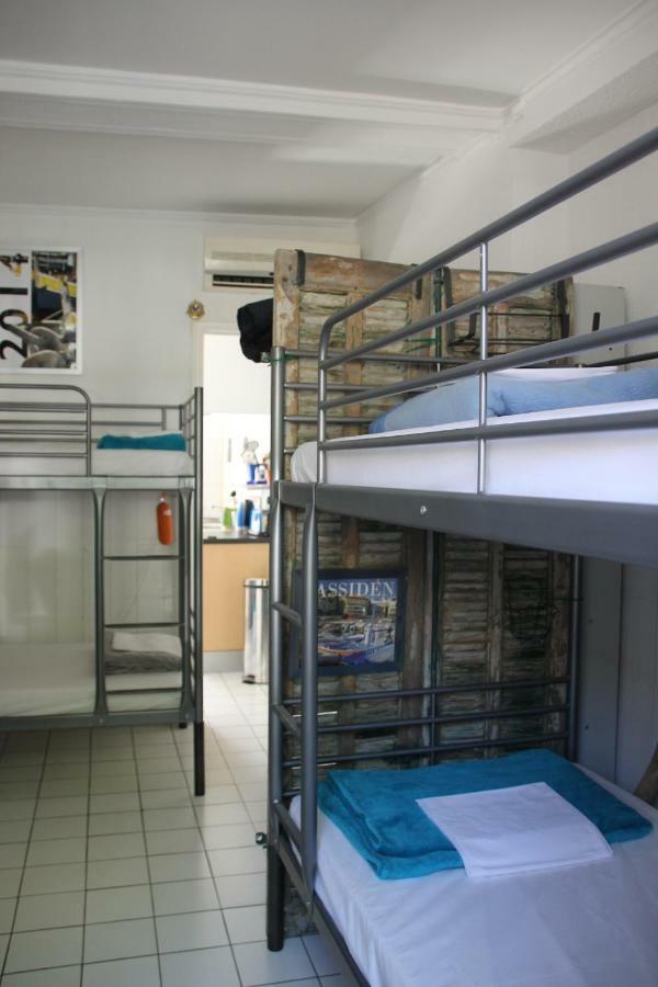 Au Petit Chez Soi Hostel Cassis Luaran gambar