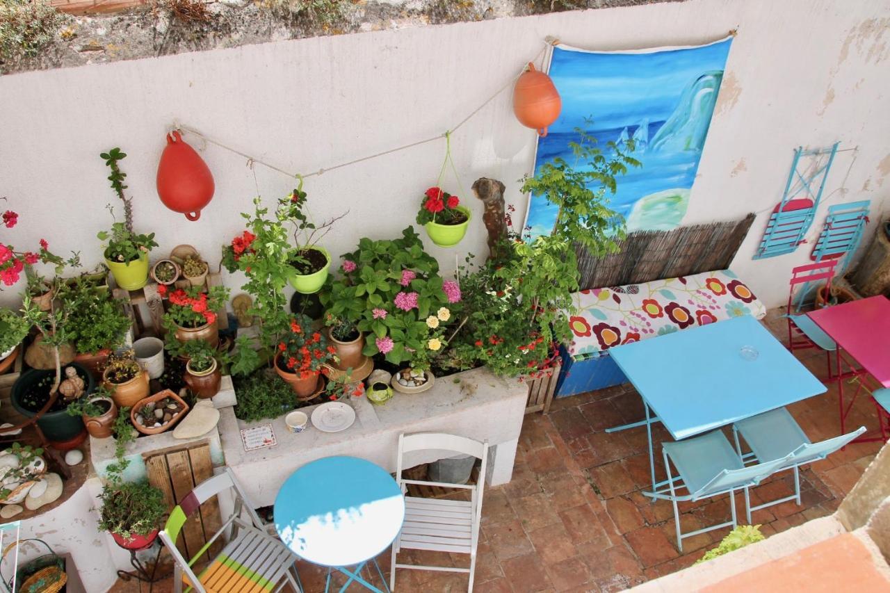 Au Petit Chez Soi Hostel Cassis Luaran gambar
